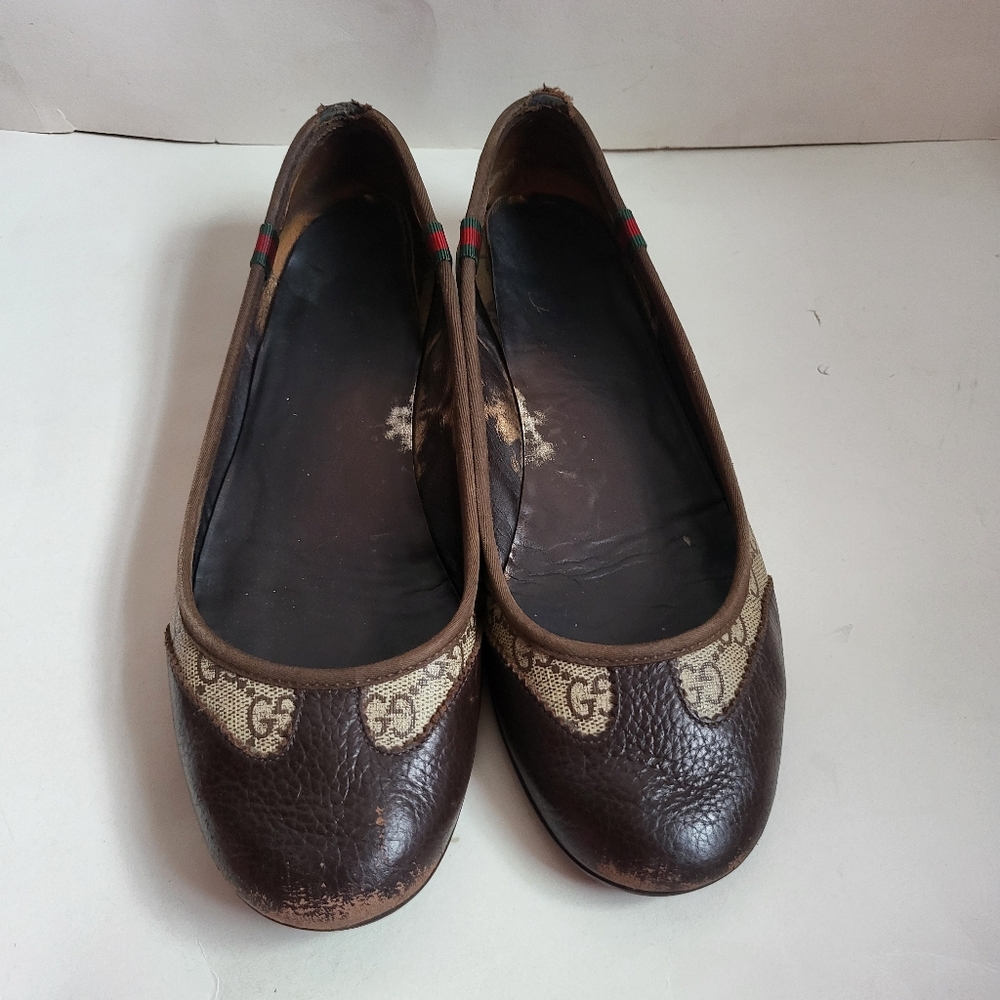 Gucci flats